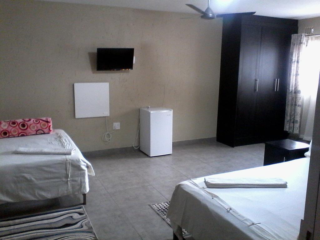 Chisam Guest Lodge Pty Ltd Johannesburg Kamer foto