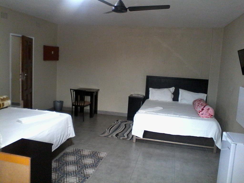 Chisam Guest Lodge Pty Ltd Johannesburg Kamer foto